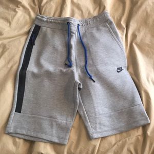 Nike Tapered Sweat Shorts